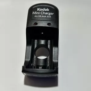 Kodak AA / AAA Mini Charger Model K630 DC 1.4V 200mA AA / DC 1.4V 100mA AAA - Picture 1 of 4