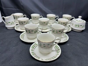 Royal Limited "HOLLY HOLIDAY" Japan ~ Set of 10 Cups & Saucers, Creamer, Sugar - Picture 1 of 12