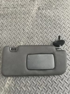 Черный оригинальный пассажирский солнцезащитный козырек для Subaru WRX 2016-2018 годов выпуска SV0511 - Изображение 1 из 4