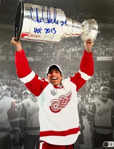 Foto firmada por Chris Chelios 11x14 Detroit Red Wings Hof 2013 certificado de autenticidad Beckett 2W918338 - Imagen 1 de 5