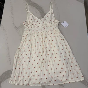 O’NEILL NWT Kenzie Floral Woven Mini Tank Dress Womens Large Winter White Summer - Picture 1 of 10