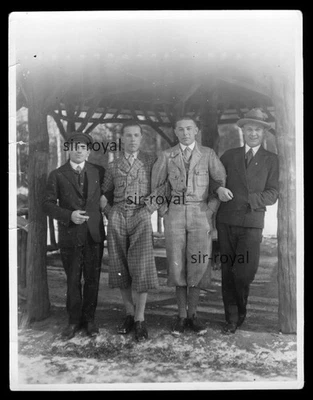 Männer in Knickerbocker Hosen - 1930er Mode - Herrenmode - Foto 9x12cm - Bild 1 von 2