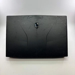 Portatile Alienware 15 rotto R2 senza alimentazione - Foto 1 di 10