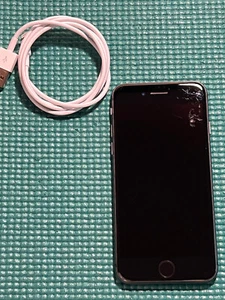 Apple iPhone 8 - 64GB - Space Gray (Unlocked) A1863 (CDMA + GSM) - Afbeelding 1 van 10