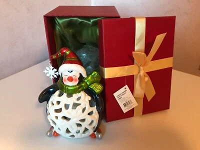 Penguin Luminary 带无焰蜡烛 6 小时计时器多色礼品盒 7 英寸 — 第 1/4 张图片