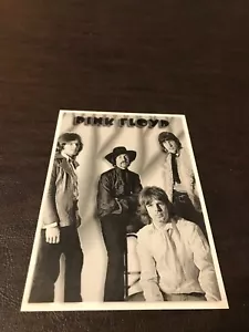 NEW 6 X 4 MUSIC UNPOSTED POSTCARD - PINK FLOYD......SLOT 145 - Picture 1 of 2
