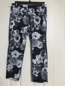 Old Navy Go Dry Cropped Leggings Floral Women’s Size Large Black White - Picture 1 of 7