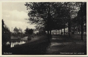 Netherlands Rotterdam Heemraadsingel met Waterval Postcard B263 - Picture 1 of 2