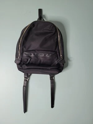 Mini mochila Liebeskind Berlin acabamento em couro náilon - Imagem 1 de 4