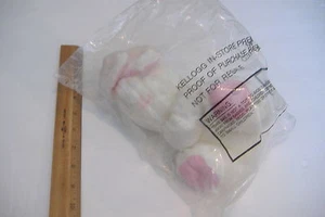 ~CONEJITO SENTADO BLANCO~JUGUETE DE PELUCHE~8 PULGADAS DE ALTO~KELLOGG PREMIUM EN TIENDA~ - Imagen 1 de 1