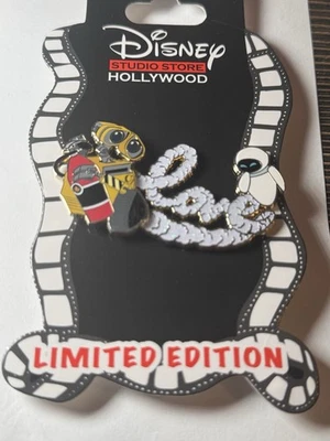 Disney Pin Wall-e Eve DSF DSSH Loveliest Love Walle & Eve Valentine LE 400 Pin - image 1 of 2