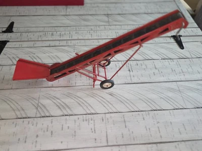 Vintage 1960s Tru-Scale Auger Grain Elevator w/Lift-Crank Later Decal 1/16 Scale - Image 1 of 4