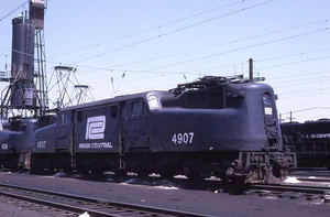 Penn Central GG1 electric # 4907 @ Wilmington RI May 1970 - Picture 1 of 1