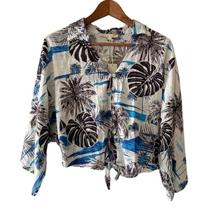 C&C California Women’s White & Blue Tropical Print Crop Button Up Top - Picture 1 of 13