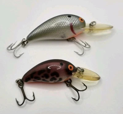 Señuelos de pesca BOMBER Crankbait Bass - Rose Tiger, Shad Lote de 2 de colección Foto 1 de 4