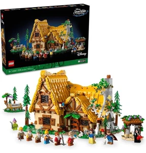 LEGO Disney Princess: Snow White and the Seven Dwarfs' Cottage (43242) - Picture 1 of 6