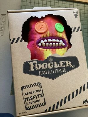 Juguete de peluche naranja Fuggler Ugly Monster SASQUOOSH originales laboratorio inadaptado nuevo en caja Foto 1 de 2