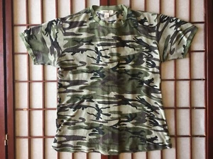 Heritage 1981 Green Camo Short Sleeve Coat of Arms Graphic T Shirt Men Size M - Picture 1 of 5