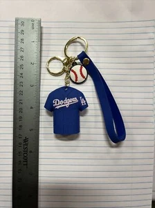 LA Dodgers #7 Julio Urias Rubber & Metal Keychain New! Fast Shipping! - Picture 1 of 2