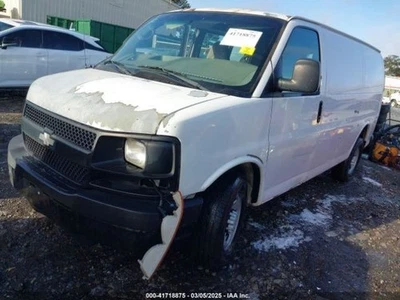 Radiator Fits 05-09 EXPRESS 2500 VAN 4708681 - Image 1 of 4