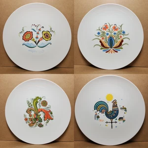 Set Of Four Berggren Dinner Plates Swedish Folk Art 10.5" - Picture 1 of 17