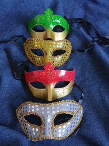 Masks - set of four in the Italianate style - Halloween - Carnaval - Mardi Gras - Picture 1 of 2