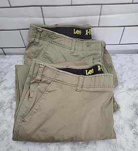 2 Pantalones chinos Lee Extreme para hombre 42x30 cómodos calce relajado frente plano tareas trabajo - Imagen 1 de 7