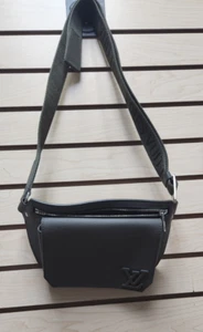 Borsa a tracolla Louis Vuitton LV Aerogram Takeoff Sling M21364 autentica - Foto 1 di 8