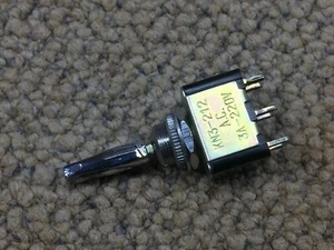 1 x Toggle Switch On-Off-On 3A 220V # NOS # SELECTOR SWITCH # - Picture 1 of 8