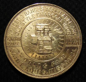 HIGH GRADE 1904 ST LOUIS WORLDS FAIR MAJESTIC RANGES ADVERTISING GOOD LUCK TOKEN - Picture 1 of 3