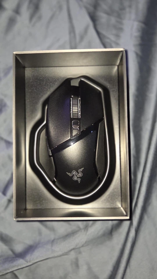 Razer Basilisk V3 Pro Plus Gaming Mouse RZ01-04620100-R3U1  - Image 1 of 1