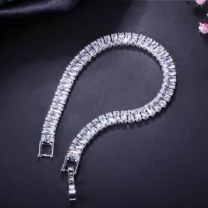 Neu einfacher Luxus Schmuck glänzender weißer Topas Edelstein Damen Silber Armbänder - Bild 1 von 6