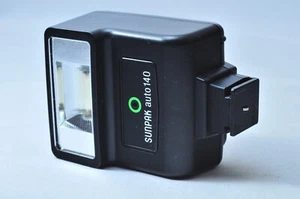 @ SakuraDo Camera @ Discount! @ Sunpak SP140 Compact Shoe-Mount Flashlight - Picture 1 of 11