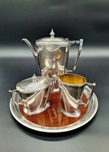 Set caffè piatto comunitario, placcato argento, anni '30, motivo "classico", art deco - Foto 1 di 11
