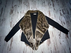 🌸 Top ! Hollister Strickjacke Gr. M Jacke Mit Fell NP: 70€ Blazer Sweatjacke 🌸 - Bild 1 von 5