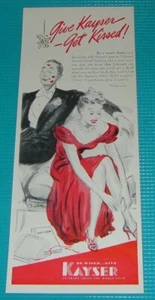 1939 CHRISTMAS PRINT AD~KAYSER HOSIERY Woman in Red Dress Man Lipstick Kisses - Picture 1 of 1