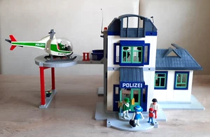 Polizeiwache Playmobil 3988 + Rettungshubschrauber 3907 - Bild 1 von 19