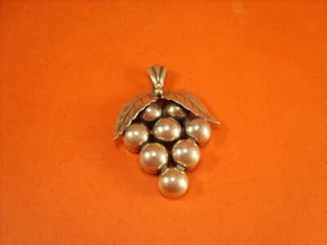 CIONDOLO ANTICO IN ARGENTO 830 DI JOHN L. DENMARK - Imagen 1 de 4