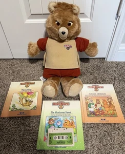 Vintage Teddy Ruxpin Puppe 1985 mit 3 Büchern & Kassette lesen* - Bild 1 von 10