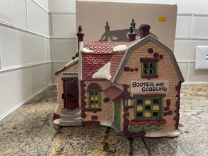 Dept 56 Dickens Village Series Booter and Cobbler Heritage Collection 5924-2 - Picture 1 of 1