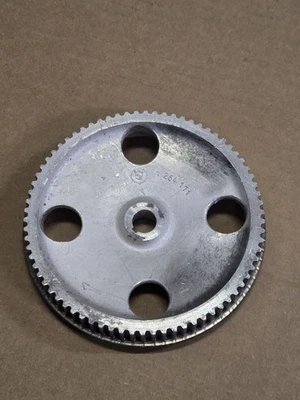 宝马 2002 Tii Kugelfischer 泵齿轮滑轮 13521259586 — 第 1/4 张图片