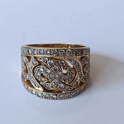 Impresionante anillo de filigrana ancha con banda de diamantes de oro de 18 quilates  Foto 1 de 4