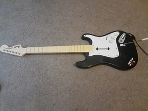 Xbox 360 Harmonix Black Fender Stratocaster For Parts - Picture 1 of 12