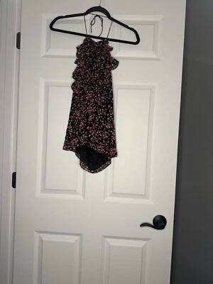 Top Halter Pequeño The Limited Negro con Crema Beige Rosa Rojo Lunares  Foto 1 de 2