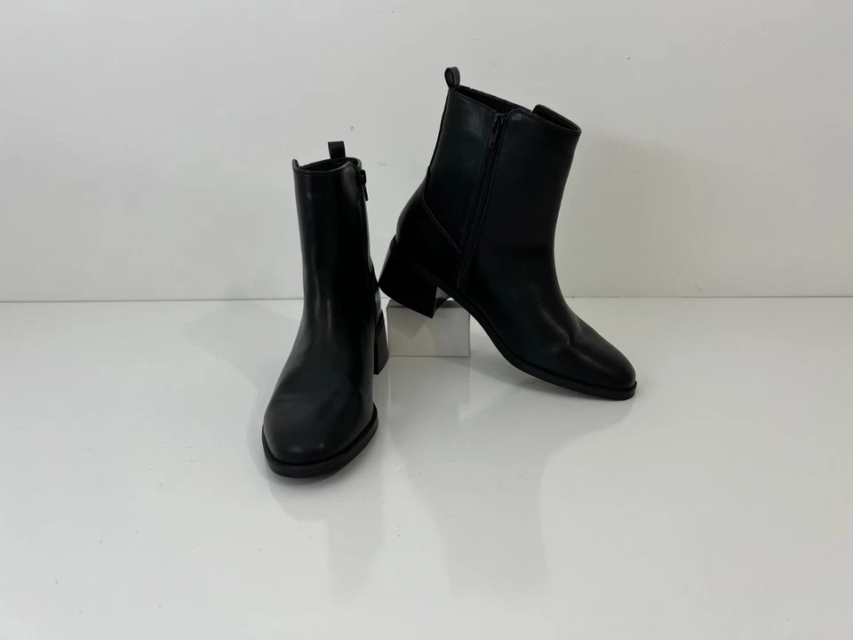 Bota de moda para mujer DV Dolce Vita, talla 10M Foto 1 de 4