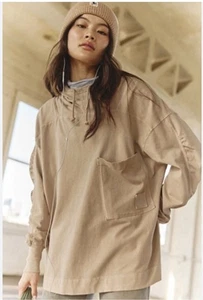 Free People FP Movement Taupe Logo Tasche Hot Shot Kapuze Layer Top Gr. XS Neu mit Etikett - Bild 1 von 17
