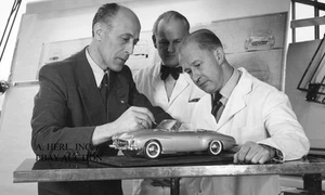 Mercedes-Benz 190 SL - Mercedes 190SL designers photo introduction 1955 - photo - Picture 1 of 1