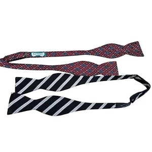 Beau Ties Red Diamond Pattern Countess Mara Black/White Striped Adjustable Bow - Picture 1 of 8