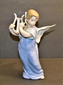 LLADRO Spain ANGEL with LYRE Gloss 8 1/4"h Figurine #5493 Retired - Picture 1 of 4