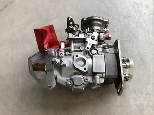 BOSCH FUEL INJECTION PUMP - Picture 1 of 12